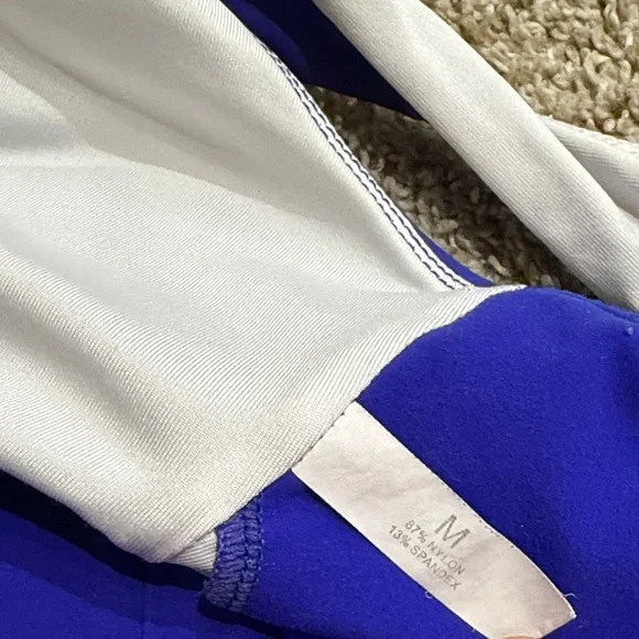 NVGTN Royal Blue Scoop Neck Crop Top - Picture 3 of 3